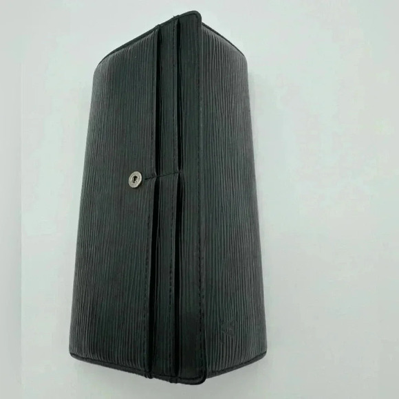 LOUIS VUITTON Epi Sarah Wallet - Picture 3 of 7